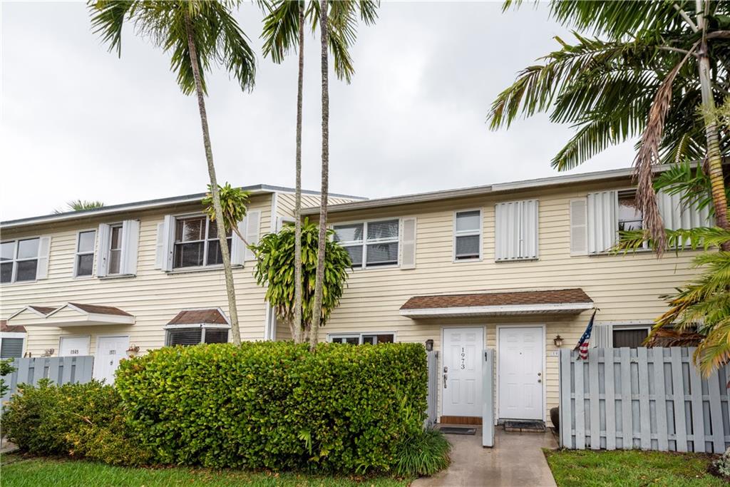 EDGEWATER TOWNHOMES - Residential