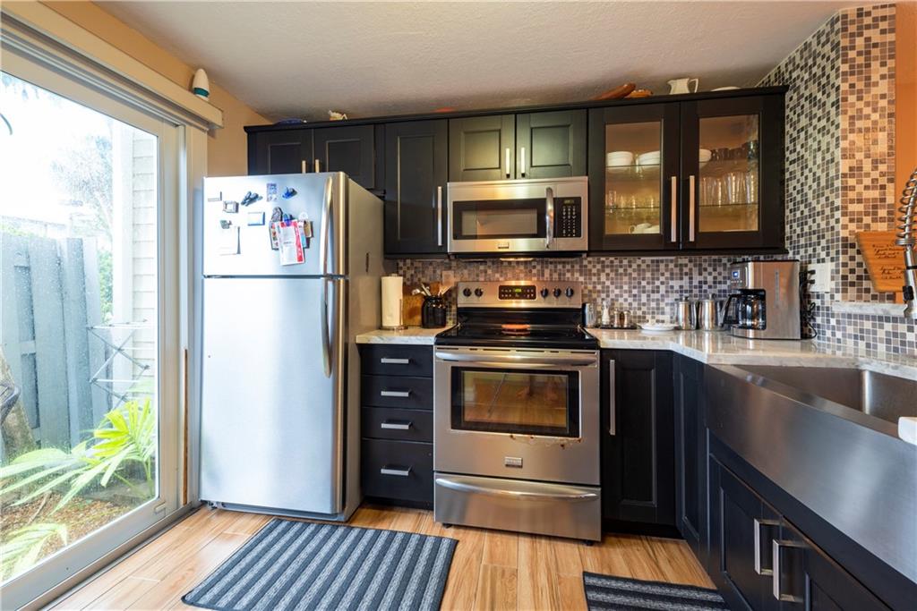 EDGEWATER TOWNHOMES - Residential