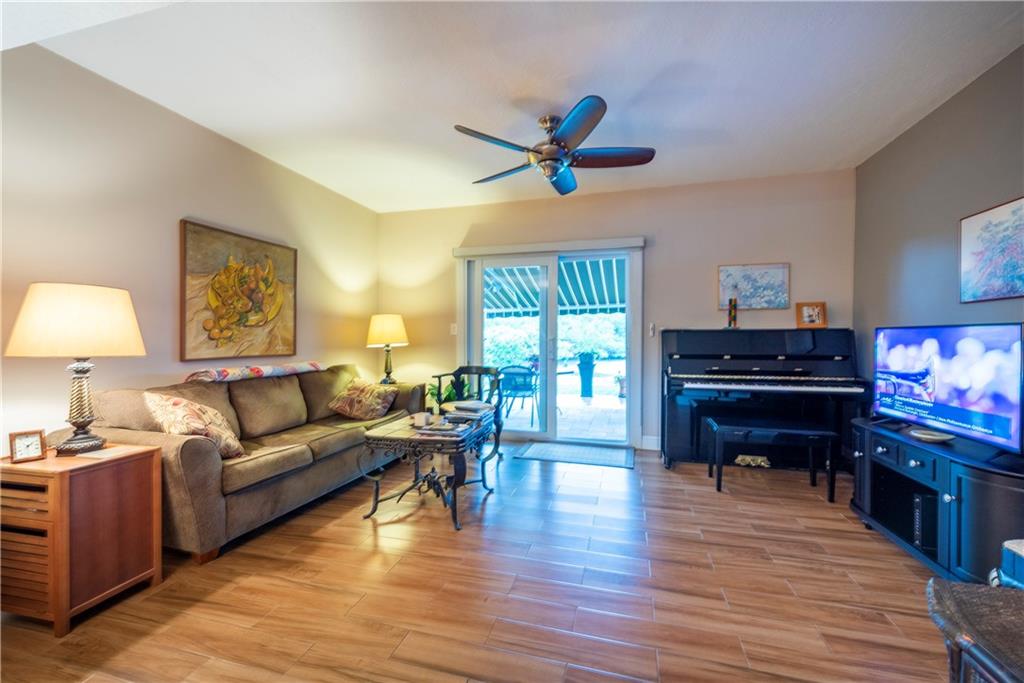 EDGEWATER TOWNHOMES - Residential