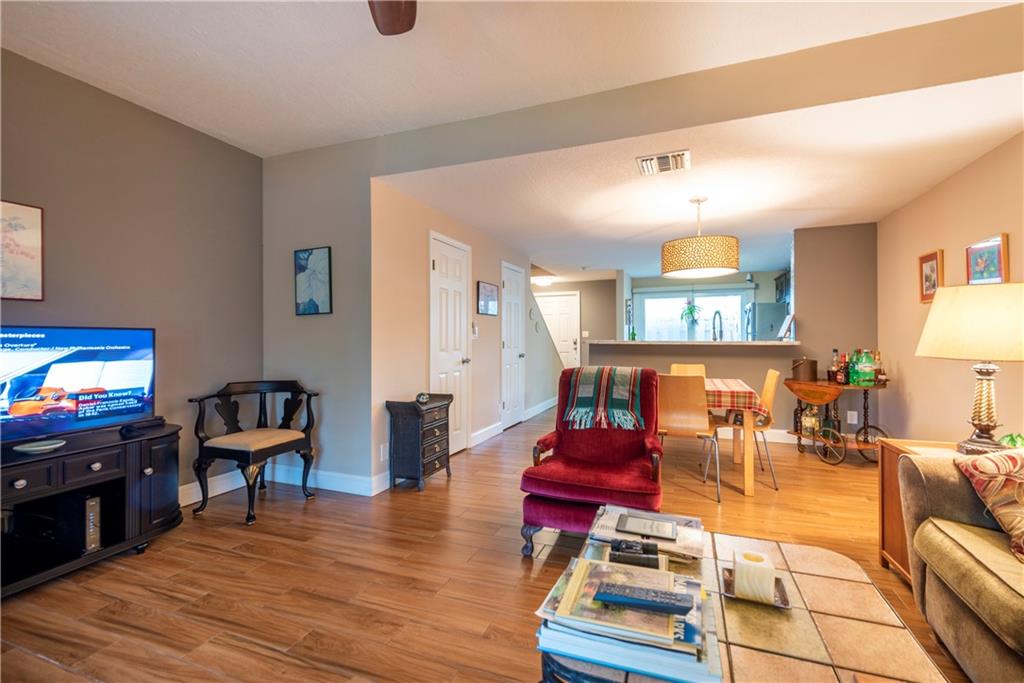 EDGEWATER TOWNHOMES - Residential