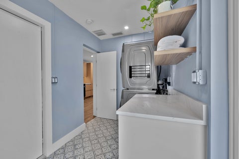 Tiny photo for 1011 SE 2ND Avenue, Pompano Beach, FL 33060 (MLS # B26089056)