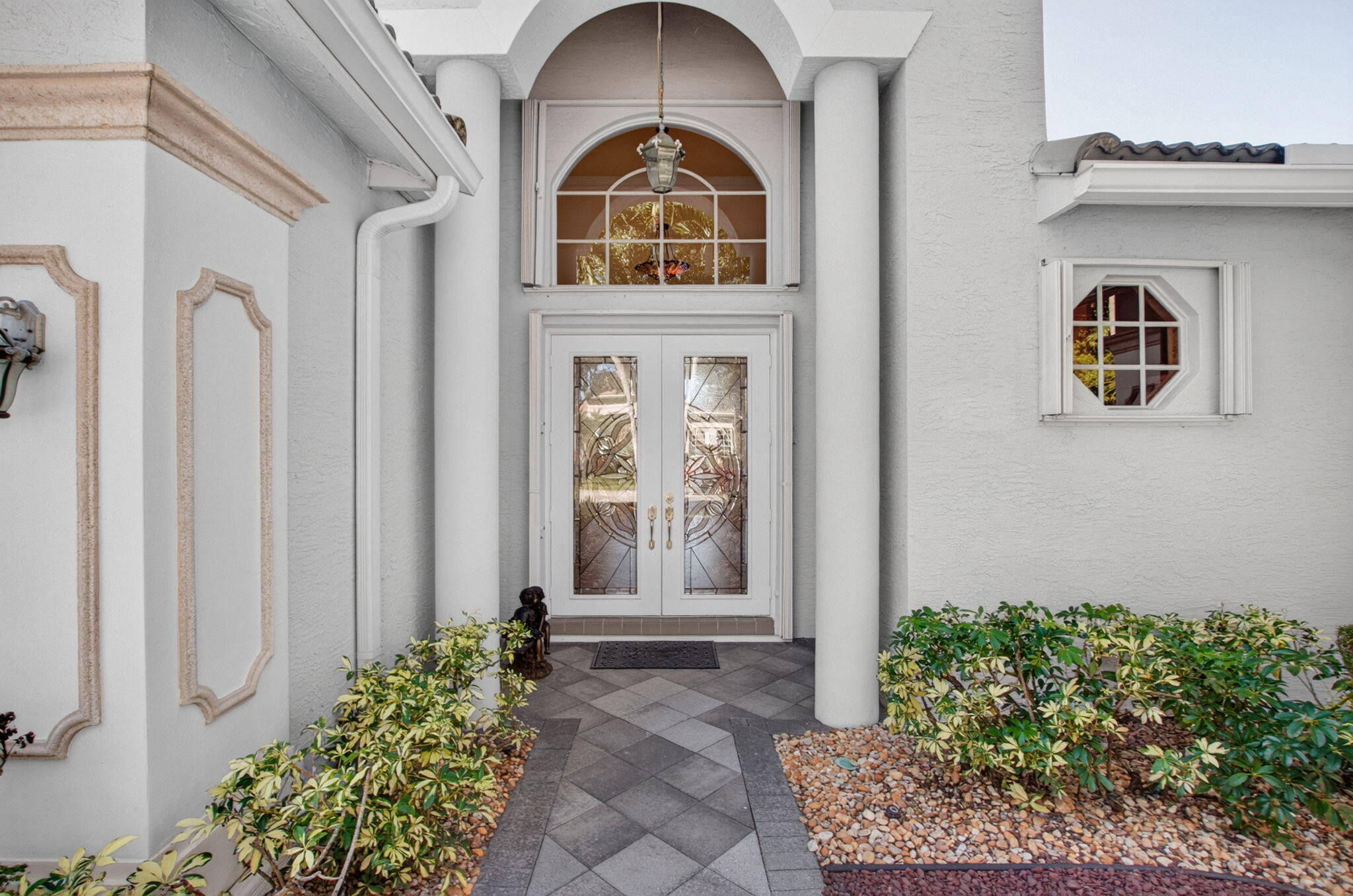 7657 ROYALE RIVER Lane