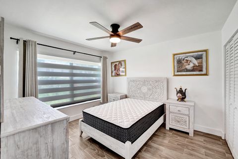 Tiny photo for 9707 N New River Canal Road #221, Plantation, FL 33324 (MLS # B26015867)