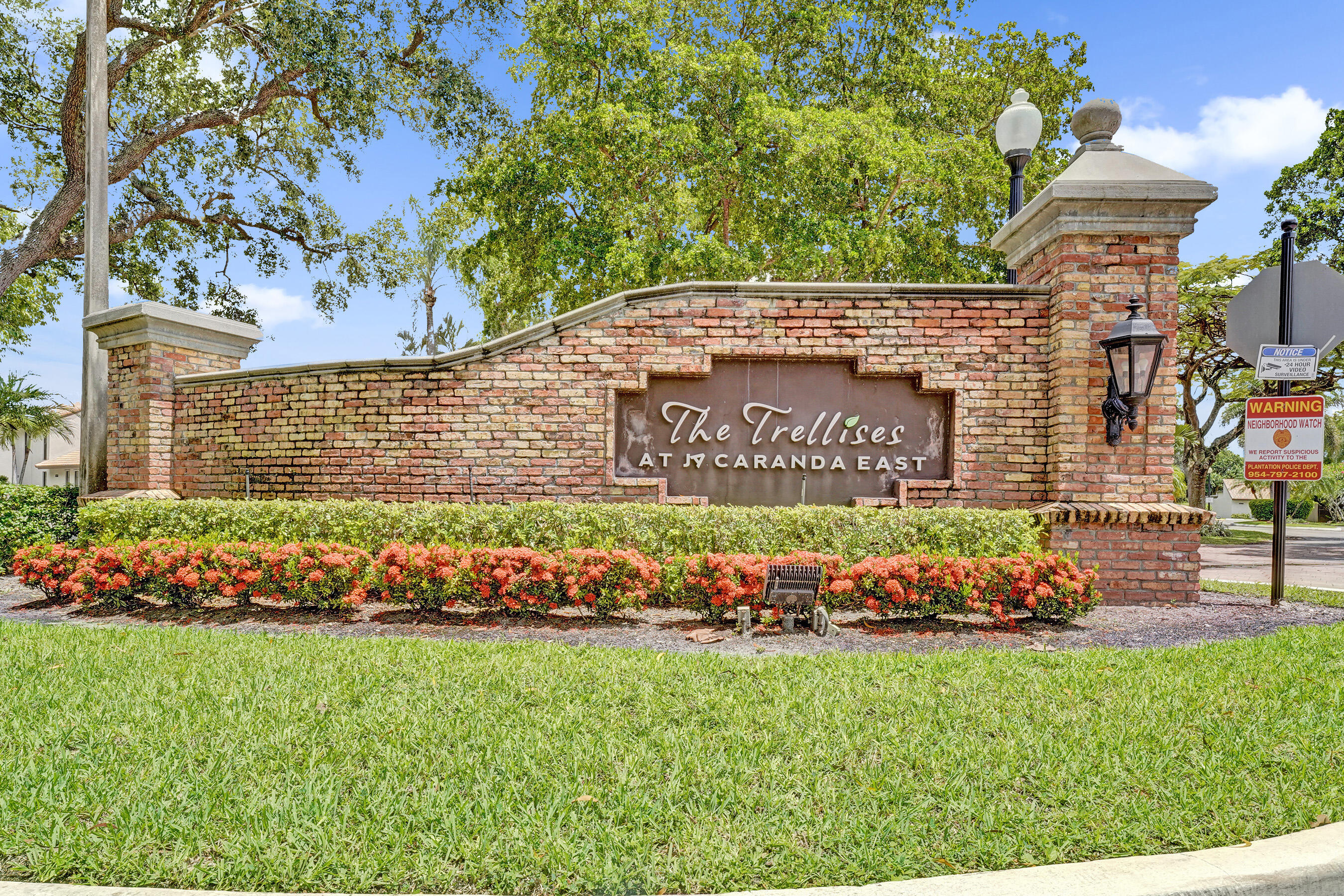 TRELLISES 2 CONDO - Residential