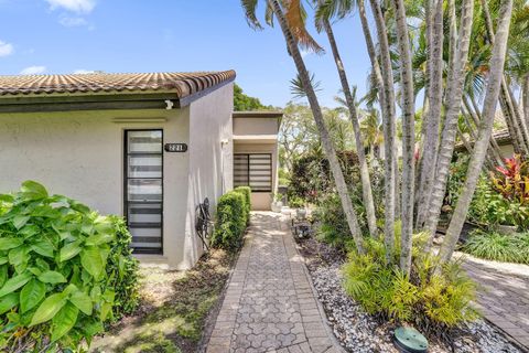 Tiny photo for 9707 N New River Canal Road #221, Plantation, FL 33324 (MLS # B26015867)