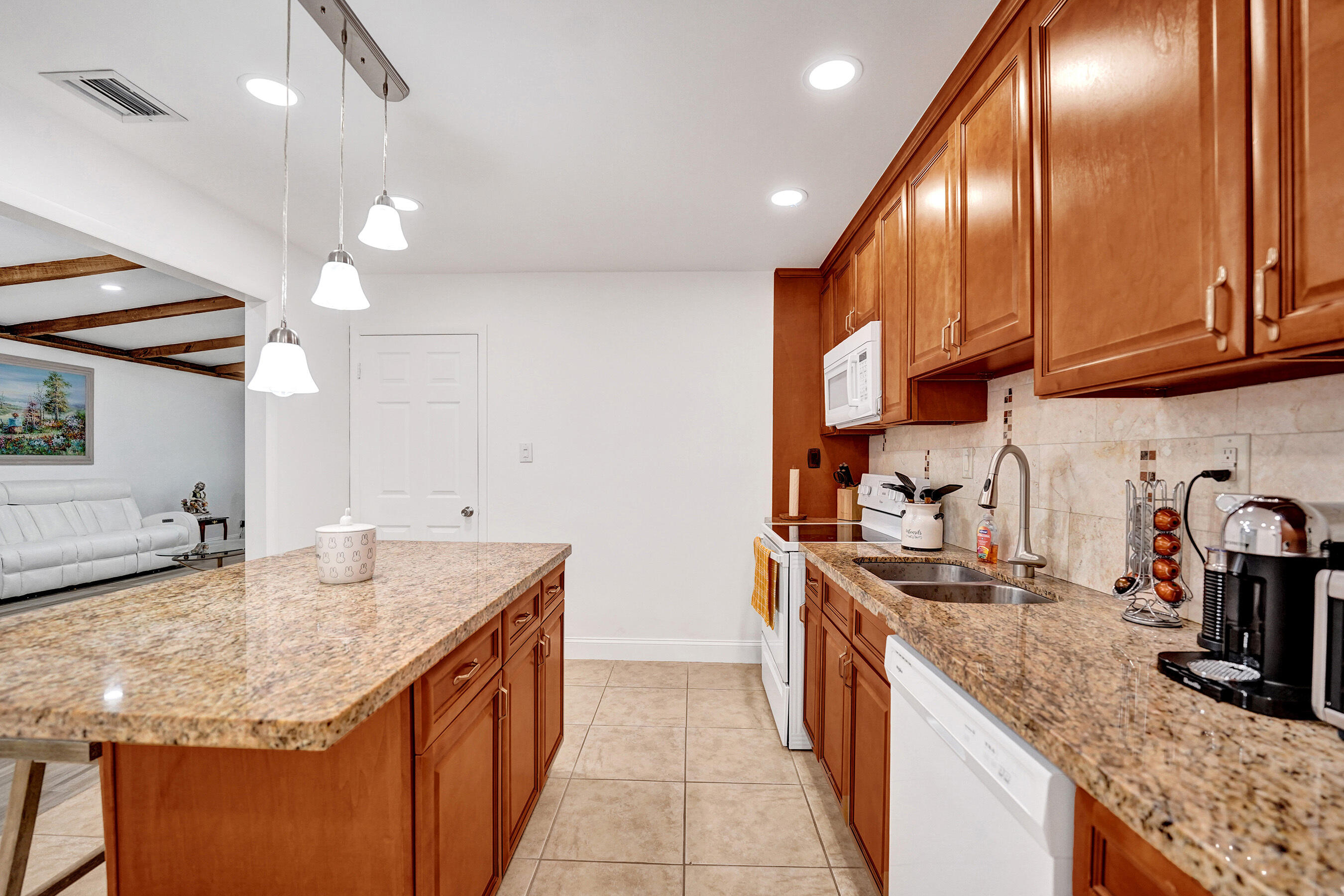 TRELLISES 2 CONDO - Residential