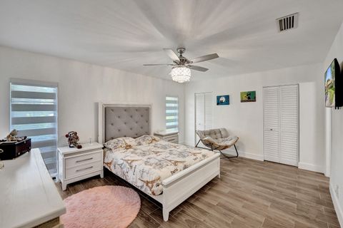 Tiny photo for 9707 N New River Canal Road #221, Plantation, FL 33324 (MLS # B26015867)