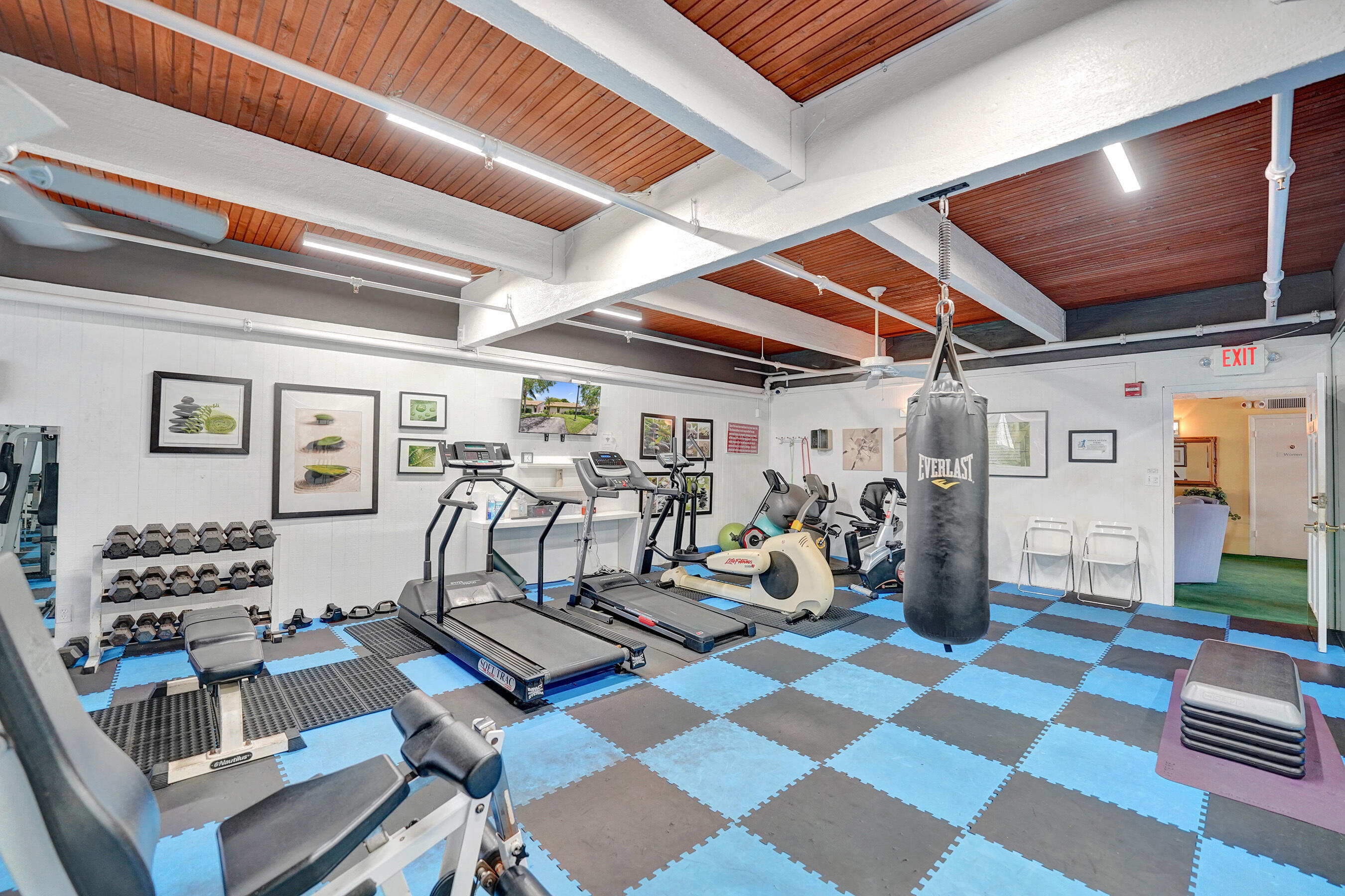 TRELLISES 2 CONDO - Residential