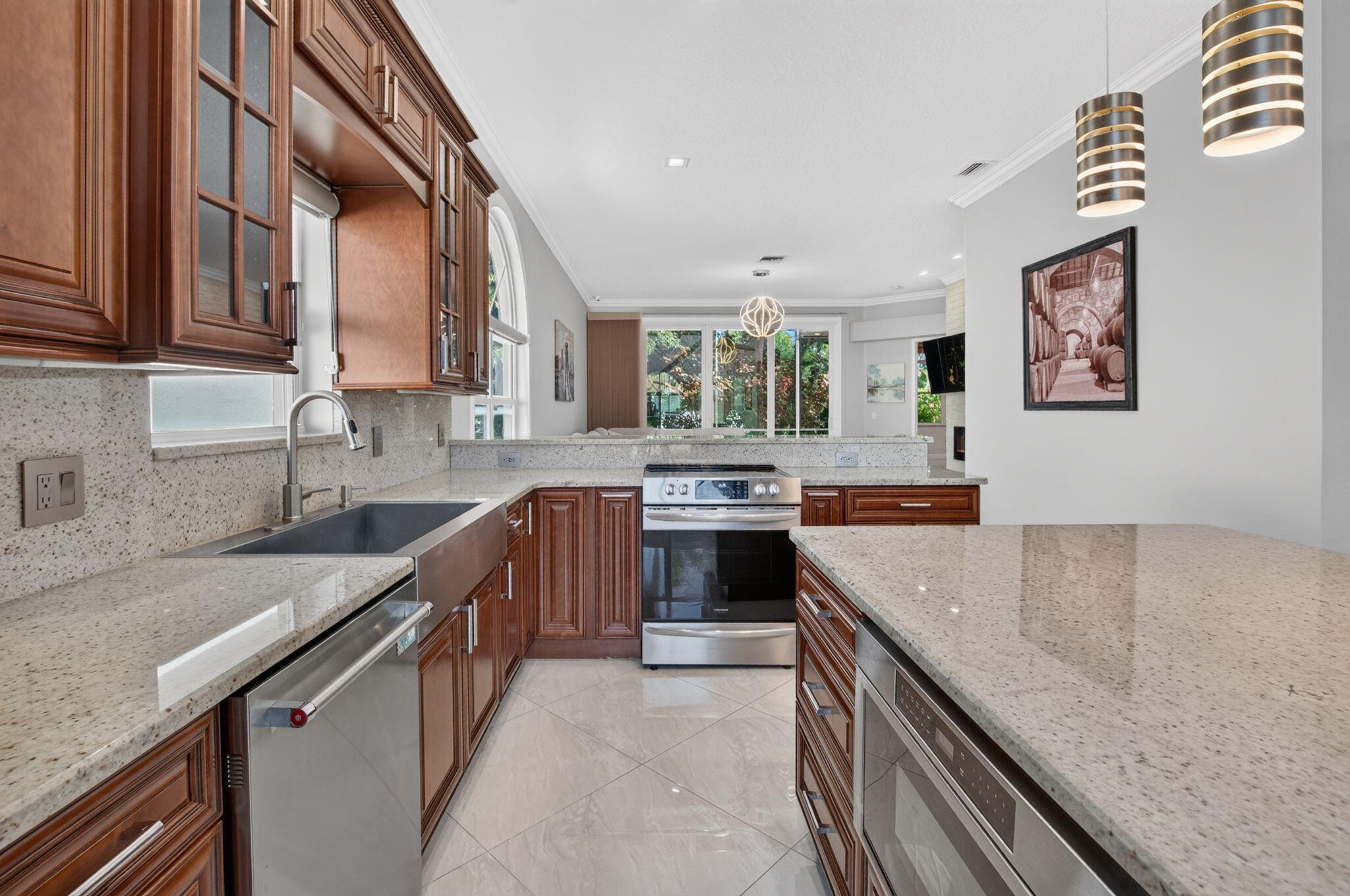 5351 Ventura Drive