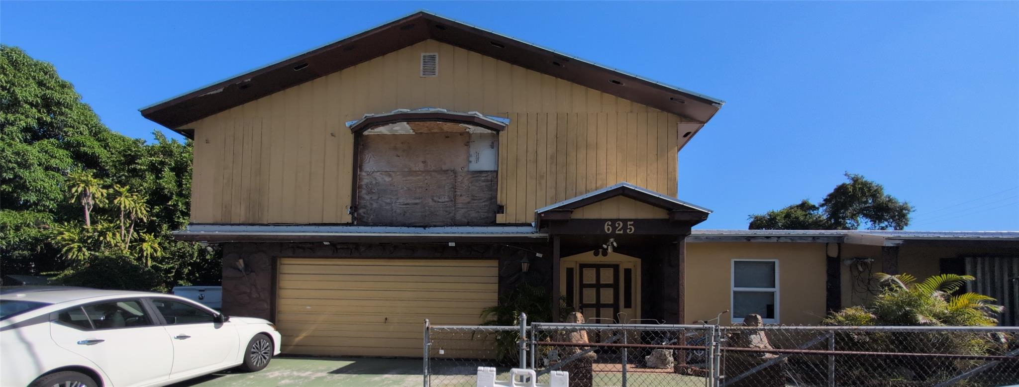 Spacious 2-story home with 3 bedrooms, 2.5 bathrooms, and a 2-car garage. The first floor is fully finished, while the second floor remains unfinished, offering a unique opportunity to complete the home to your specifications and significantly increase value.
Major systems are already updated, including a 2019 metal roof and 2019 HVAC. With no HOA restrictions, this property offers excellent flexibility for use as a flip, long-term rental, or short-term investment.
Located in a desirable area close to shopping, dining, and major roadways, this home provides a solid foundation for an investor looking for their next project. Sold as-is, cash or hard money only.