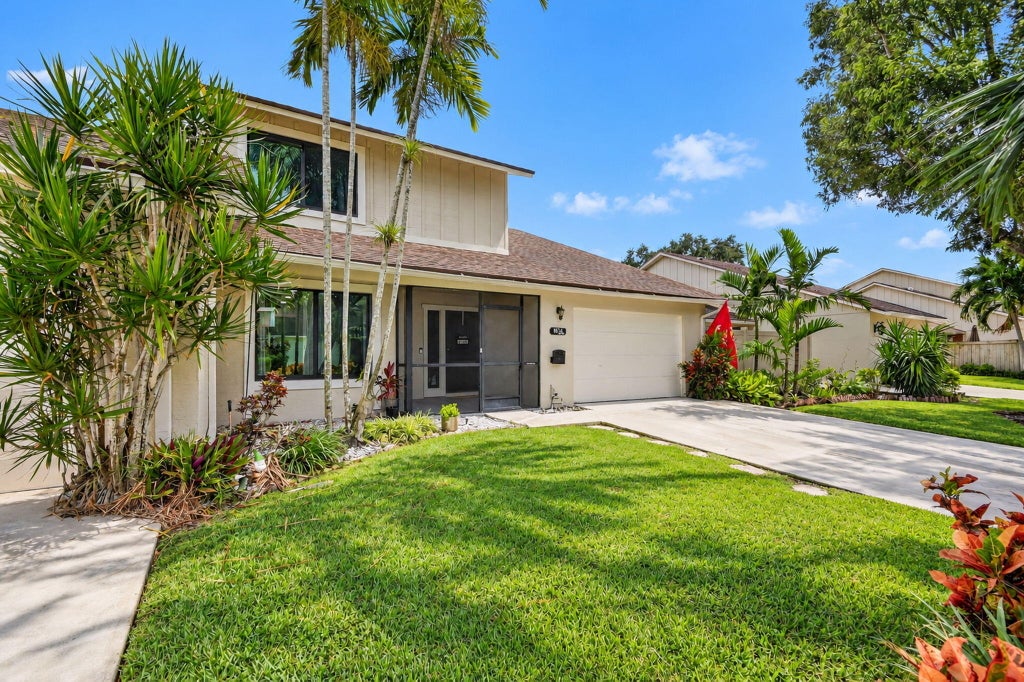 Photo of 11870 Donlin Drive, Wellington, FL 33414 (MLS # B26091659)