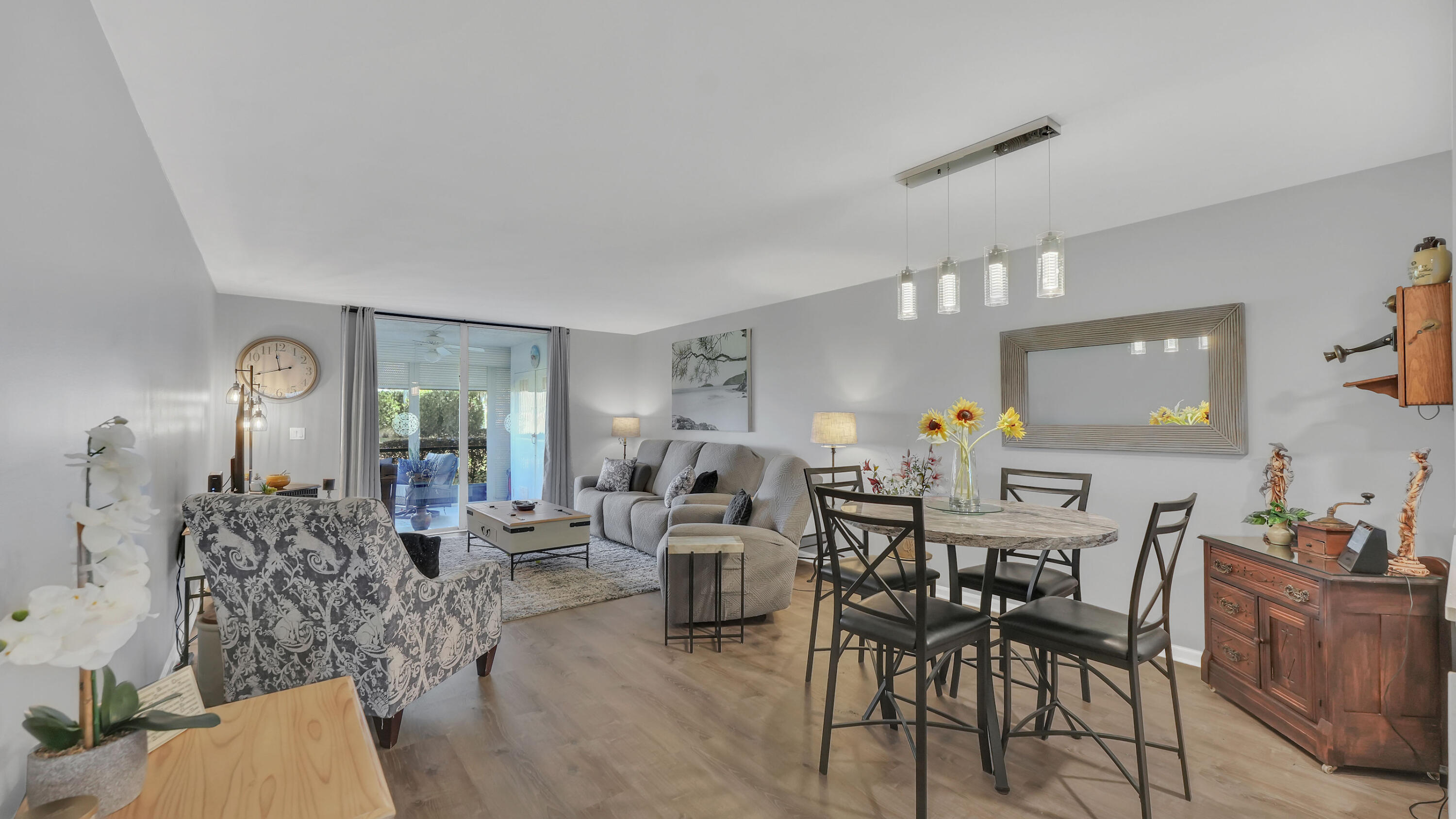 VILLAGES OF ORIOLE DEAUVILLE CONDO - Residential