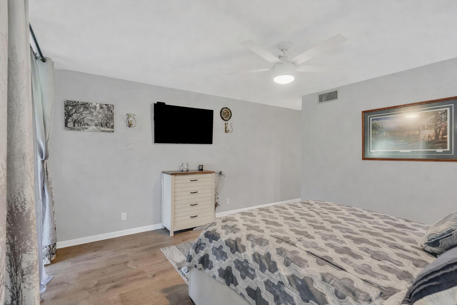 VILLAGES OF ORIOLE DEAUVILLE CONDO - Residential