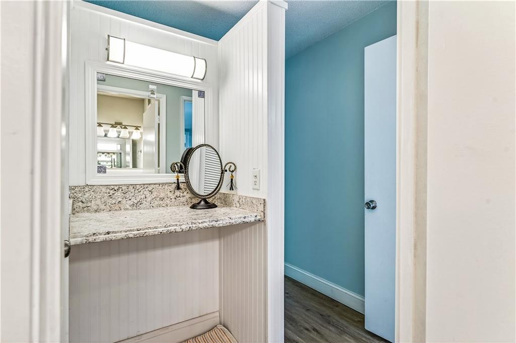 BEACON 21 CONDO - Residential