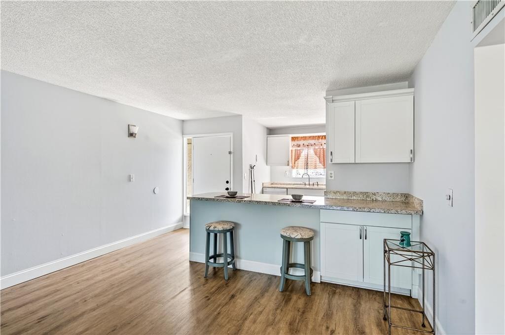 BEACON 21 CONDO - Residential