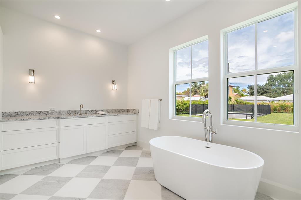 MIRAMAR - Residential