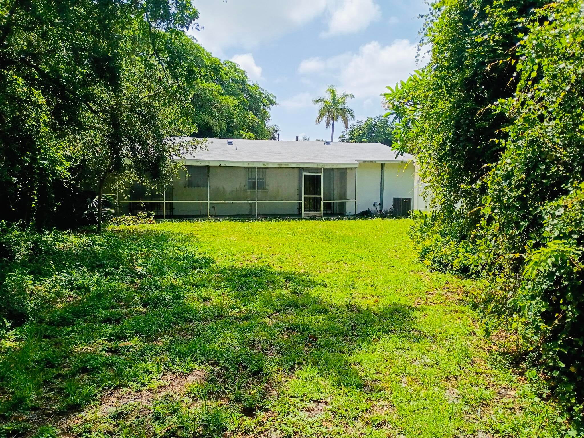 15250 NE 2ND Avenue, Miami FL 33162
