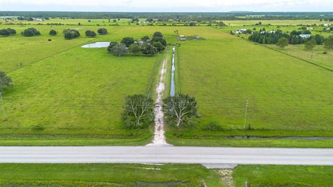 A home in Okeechobee