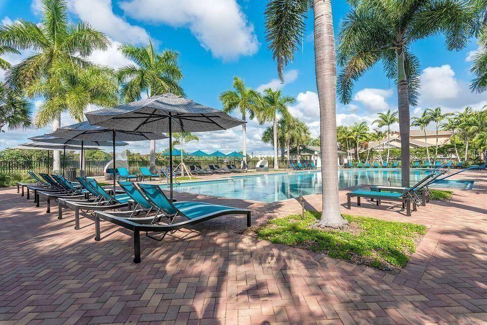 CITYSIDE CONDO - Residential Lease