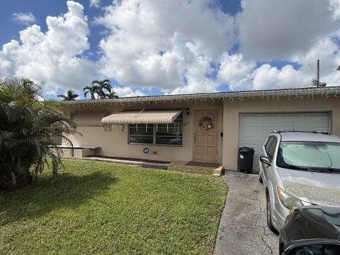 Photo of 2287 NW 81ST Avenue, Sunrise, FL 33322 (MLS # B26088901)