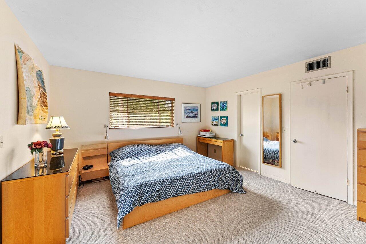 MURRY HILLS APT BLDG CONDO - Residential