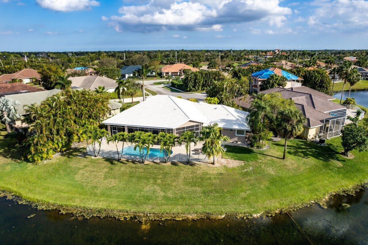 LAKEFIELD OF THE LANDINGS AT WELLINGTON - Residential
