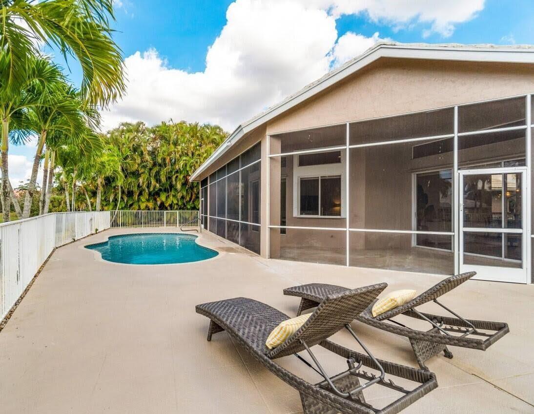 LAKEFIELD OF THE LANDINGS AT WELLINGTON - Residential