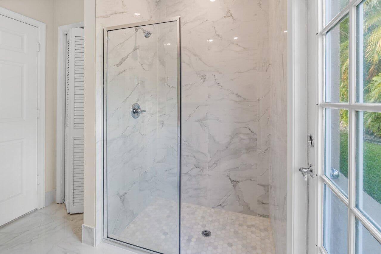 LAKEFIELD OF THE LANDINGS AT WELLINGTON - Residential