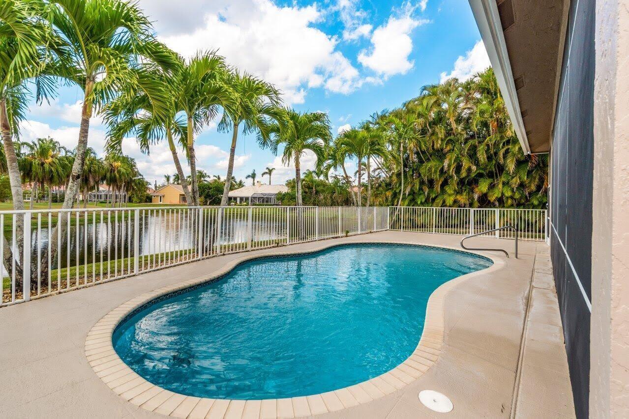 LAKEFIELD OF THE LANDINGS AT WELLINGTON - Residential