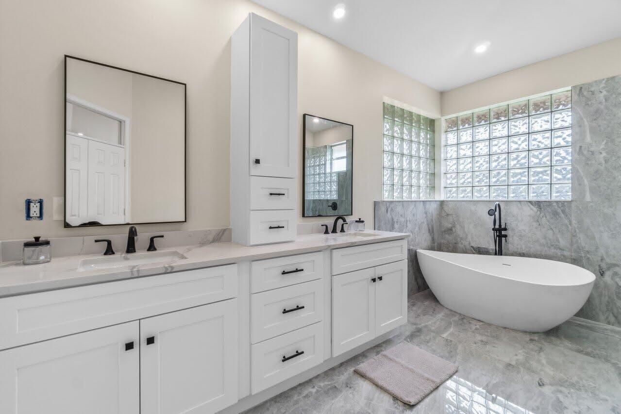 LAKEFIELD OF THE LANDINGS AT WELLINGTON - Residential