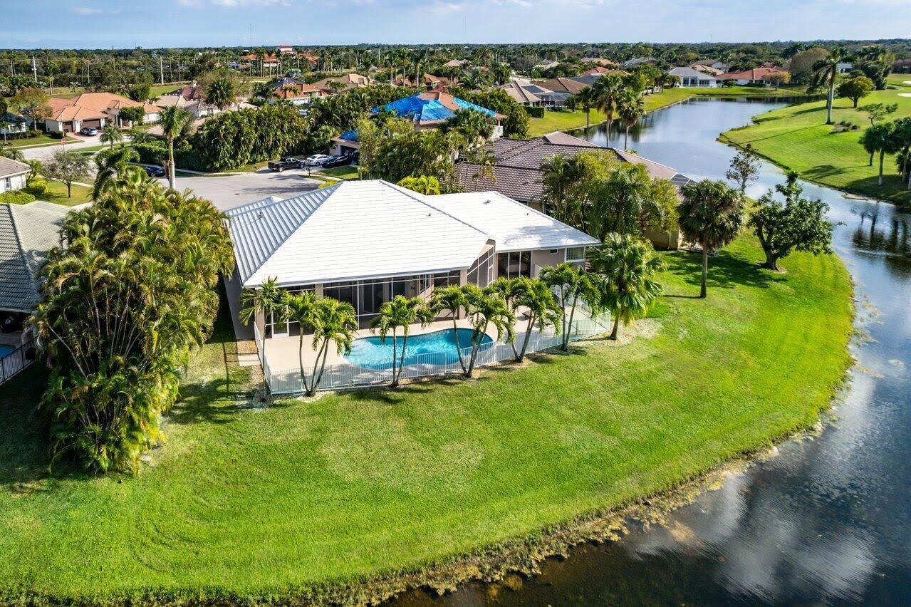 LAKEFIELD OF THE LANDINGS AT WELLINGTON - Residential