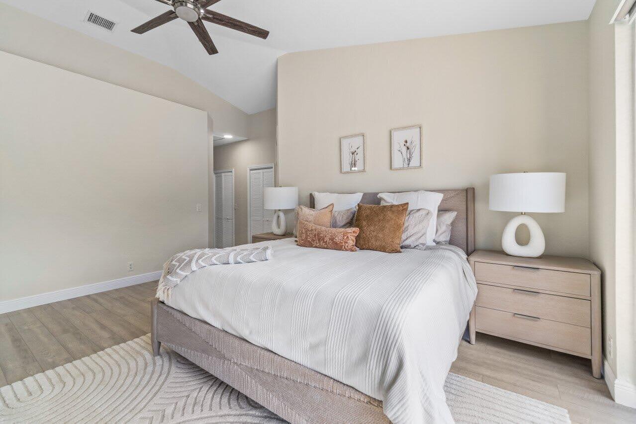 LAKEFIELD OF THE LANDINGS AT WELLINGTON - Residential