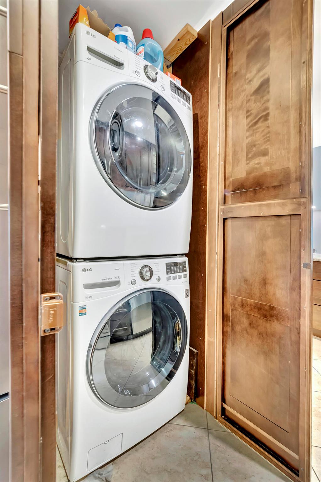 EASTGATE II AT HUNTERS RUN CONDO - Residential