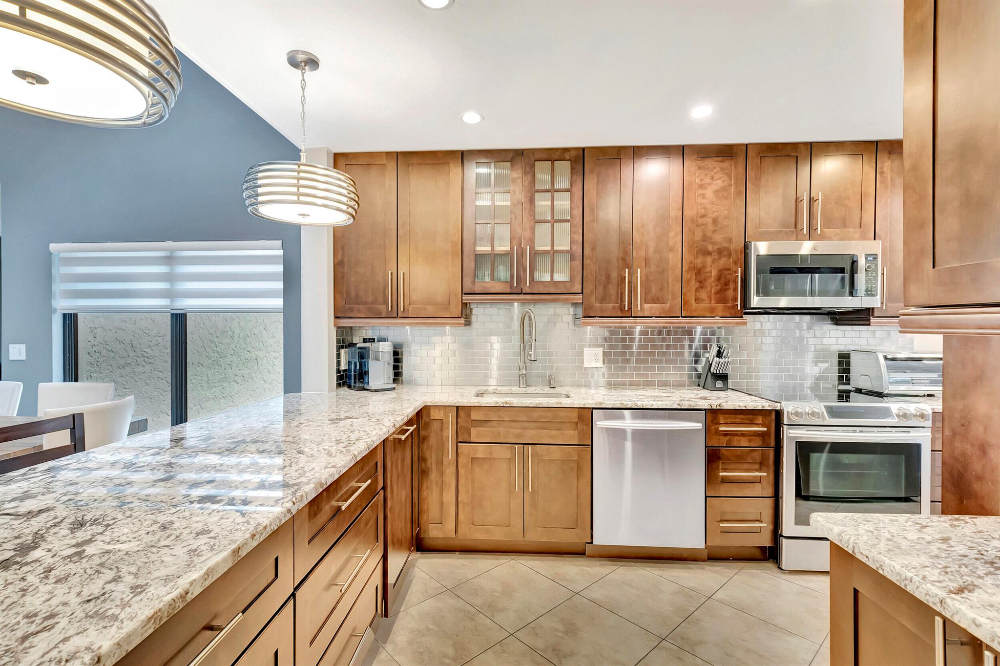 EASTGATE II AT HUNTERS RUN CONDO - Residential