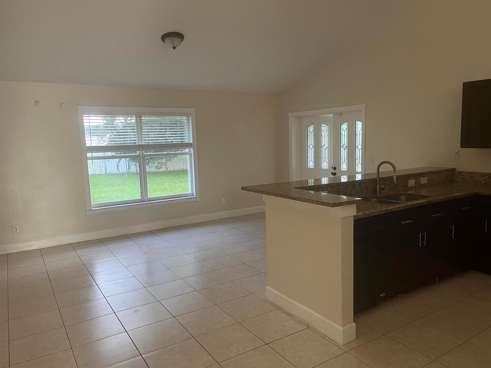 PORT ST LUCIE SECTION 9 - Residential Lease