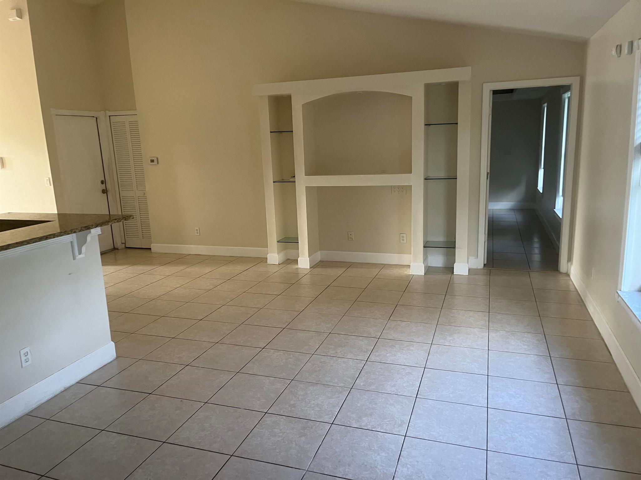 PORT ST LUCIE SECTION 9 - Residential Lease