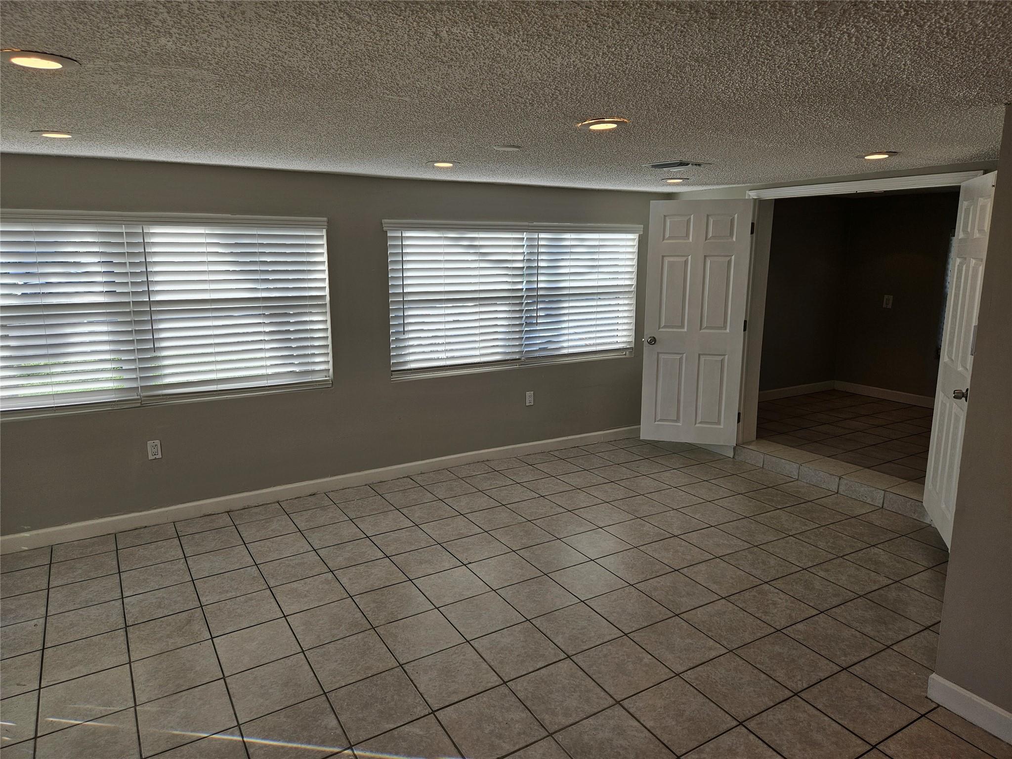 North Margate 50-4 B - Residential Lease