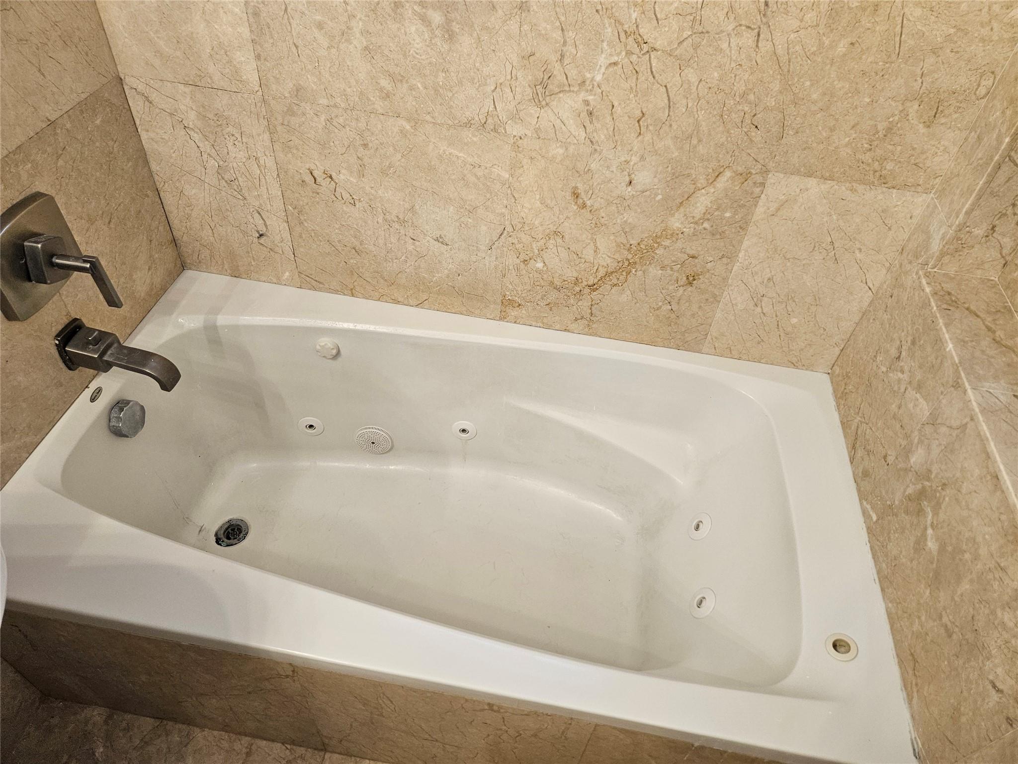 North Margate 50-4 B - Residential Lease