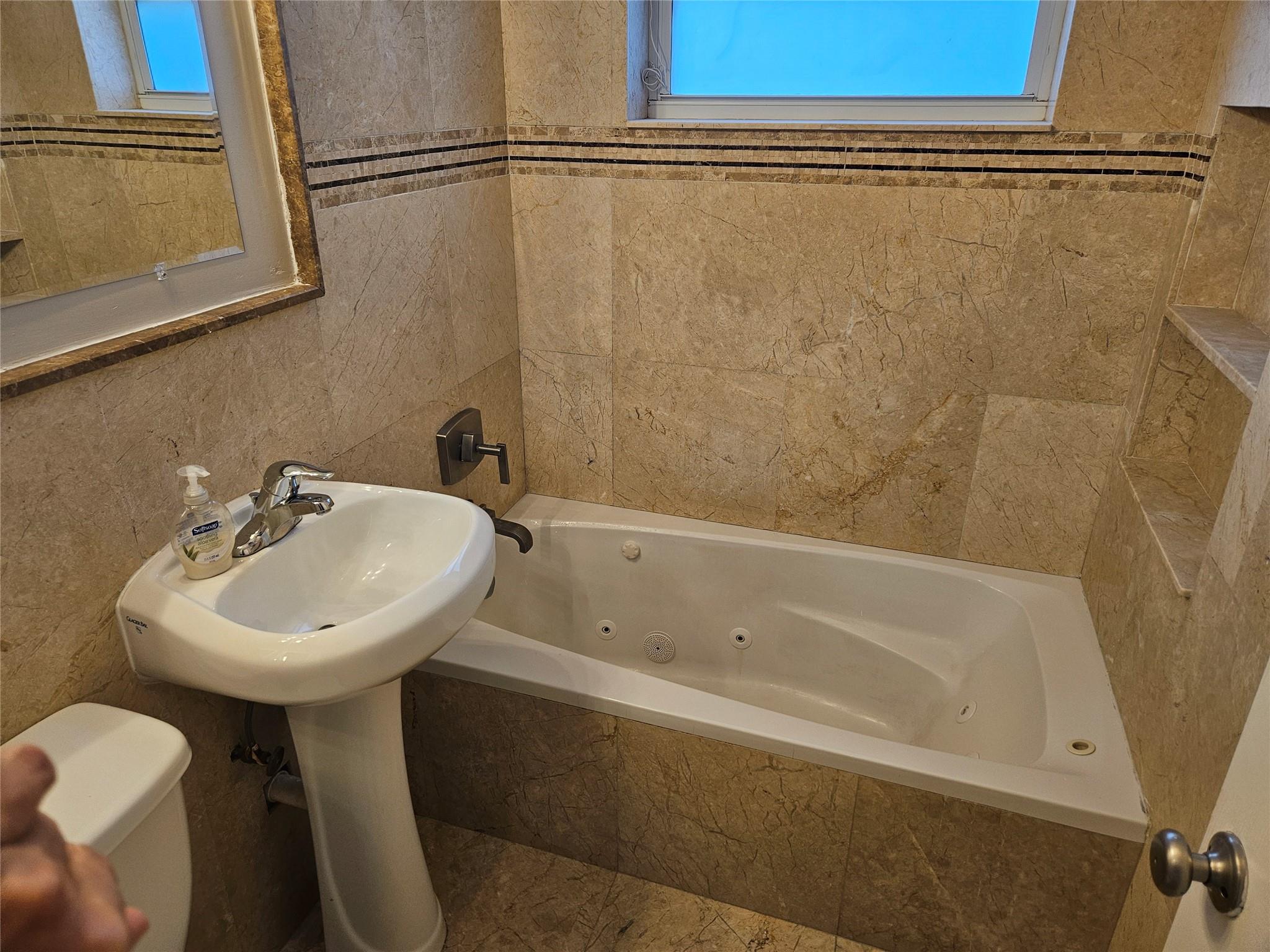 North Margate 50-4 B - Residential Lease