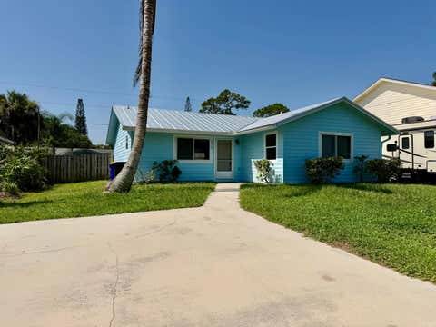 Photo of 3816 SE Middle Street, Stuart, FL 34997 (MLS # B26065503)