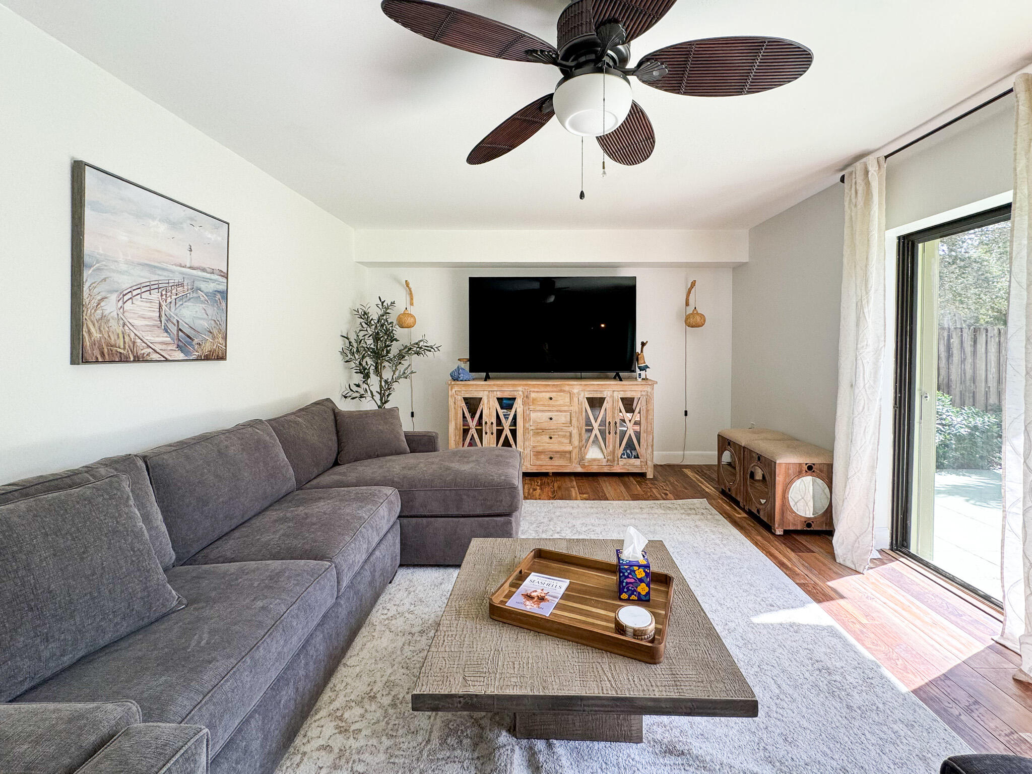 RIVER - Residential Lease