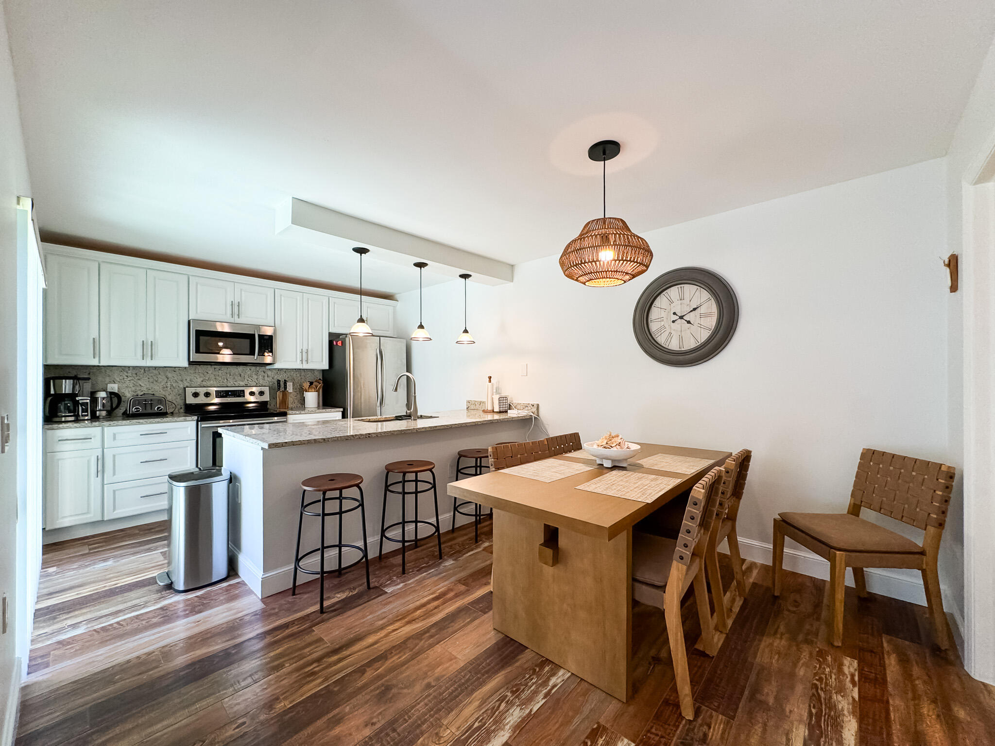 RIVER - Residential Lease