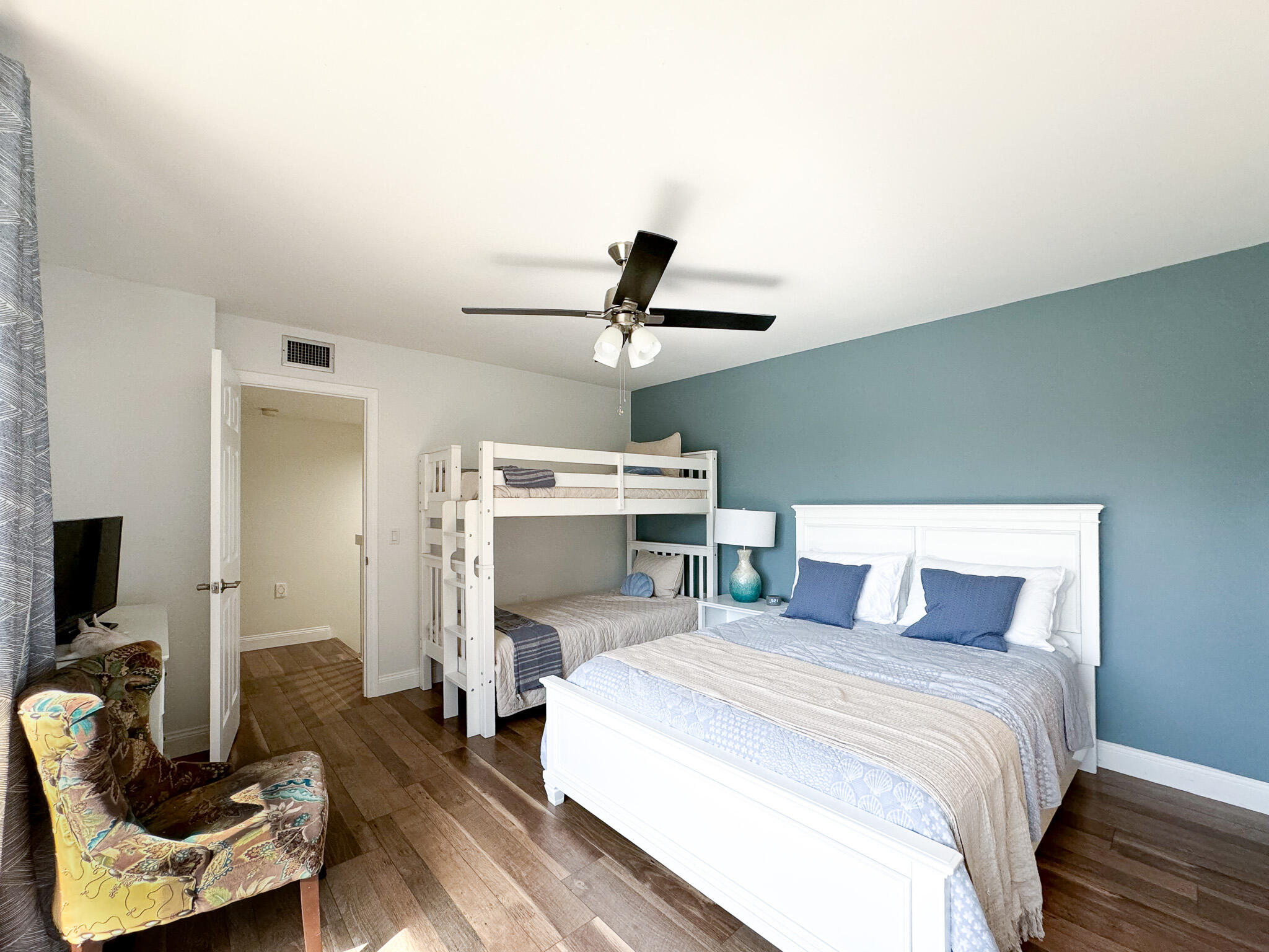 RIVER - Residential Lease