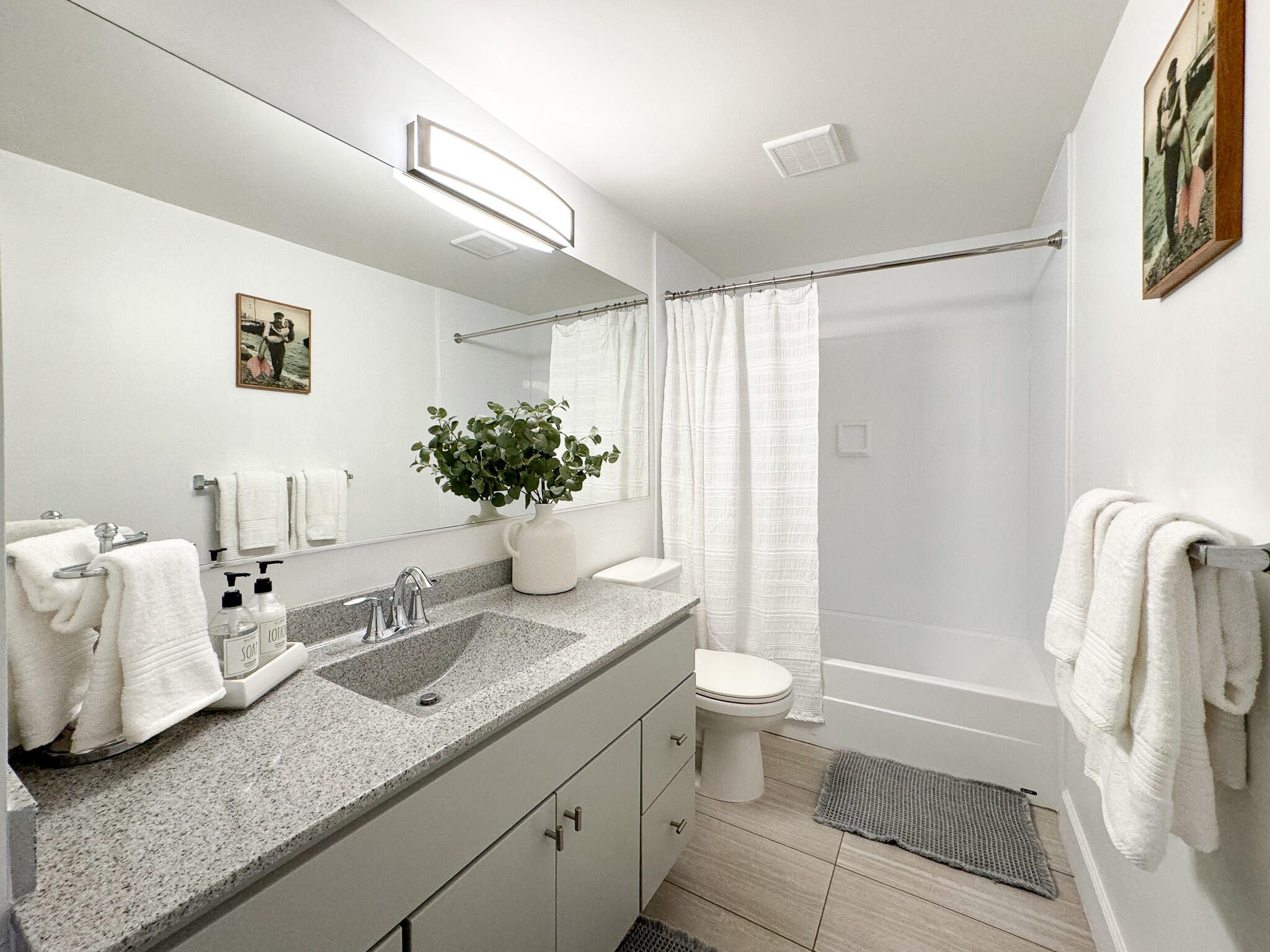 RIVER - Residential Lease