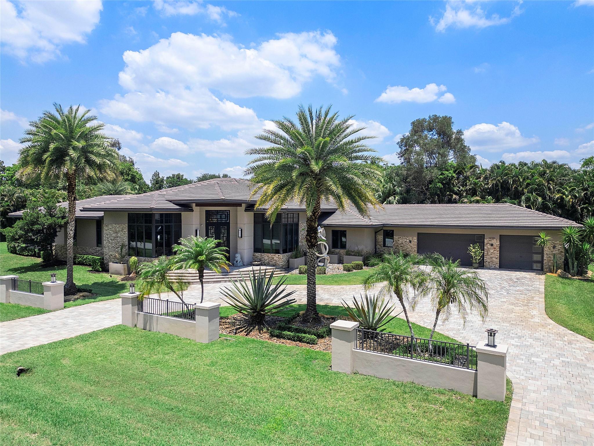 12321 NW 2nd St