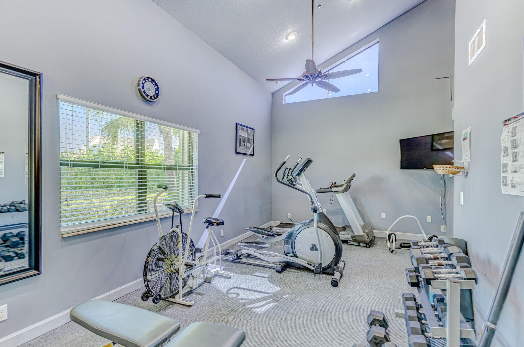 CRYSTAL POINTE 2 - Residential