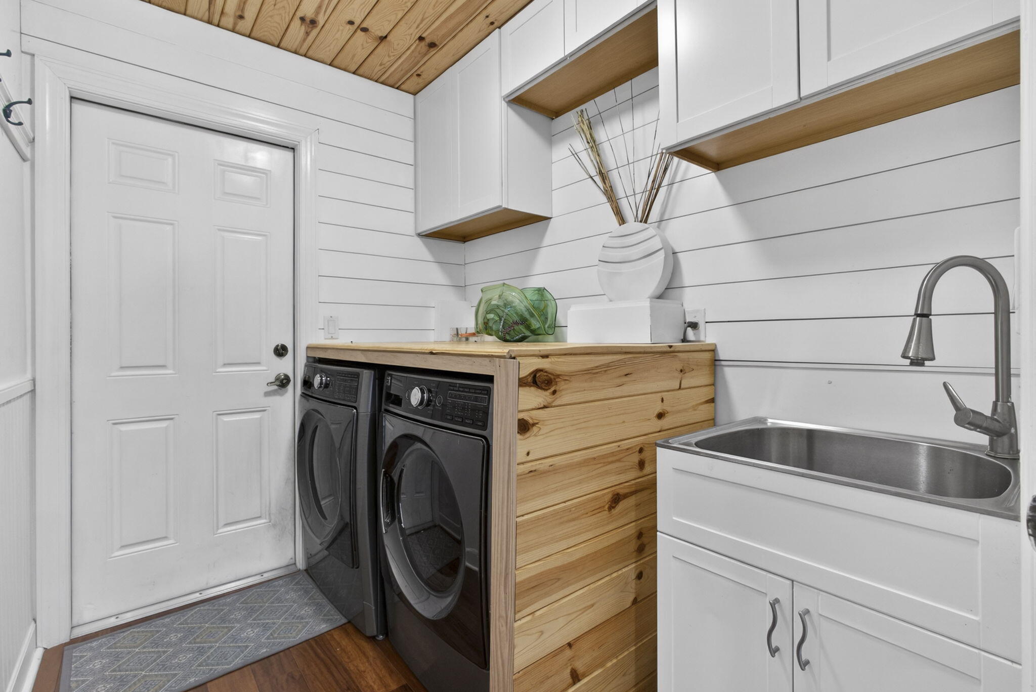 CRYSTAL POINTE 2 - Residential