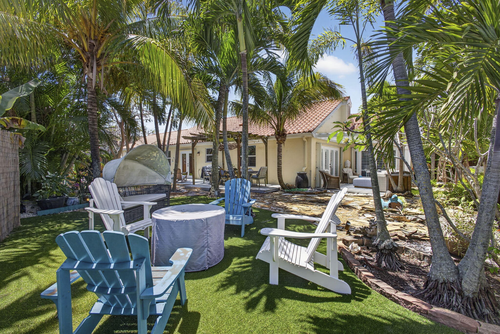 CRYSTAL POINTE 2 - Residential