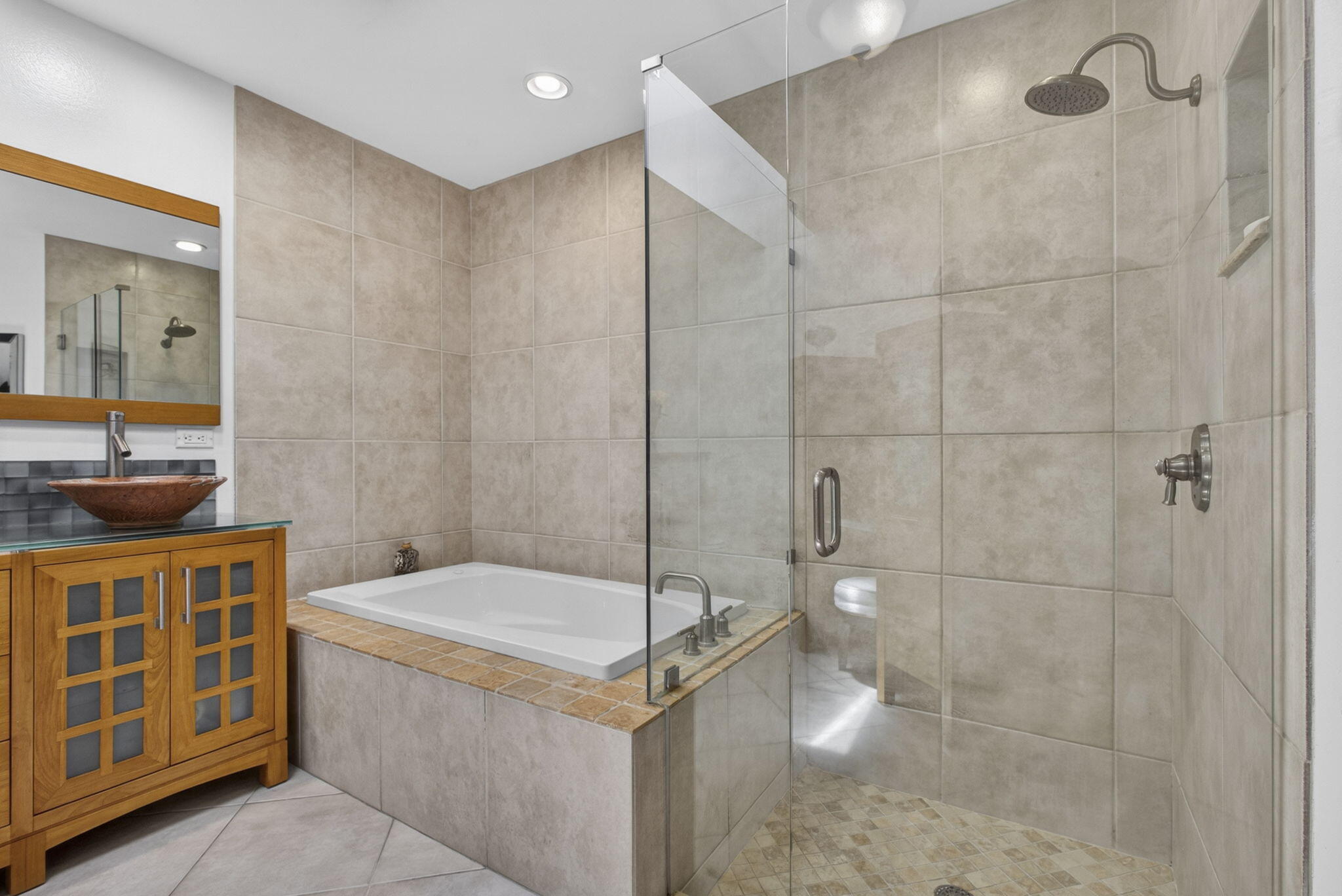 CRYSTAL POINTE 2 - Residential