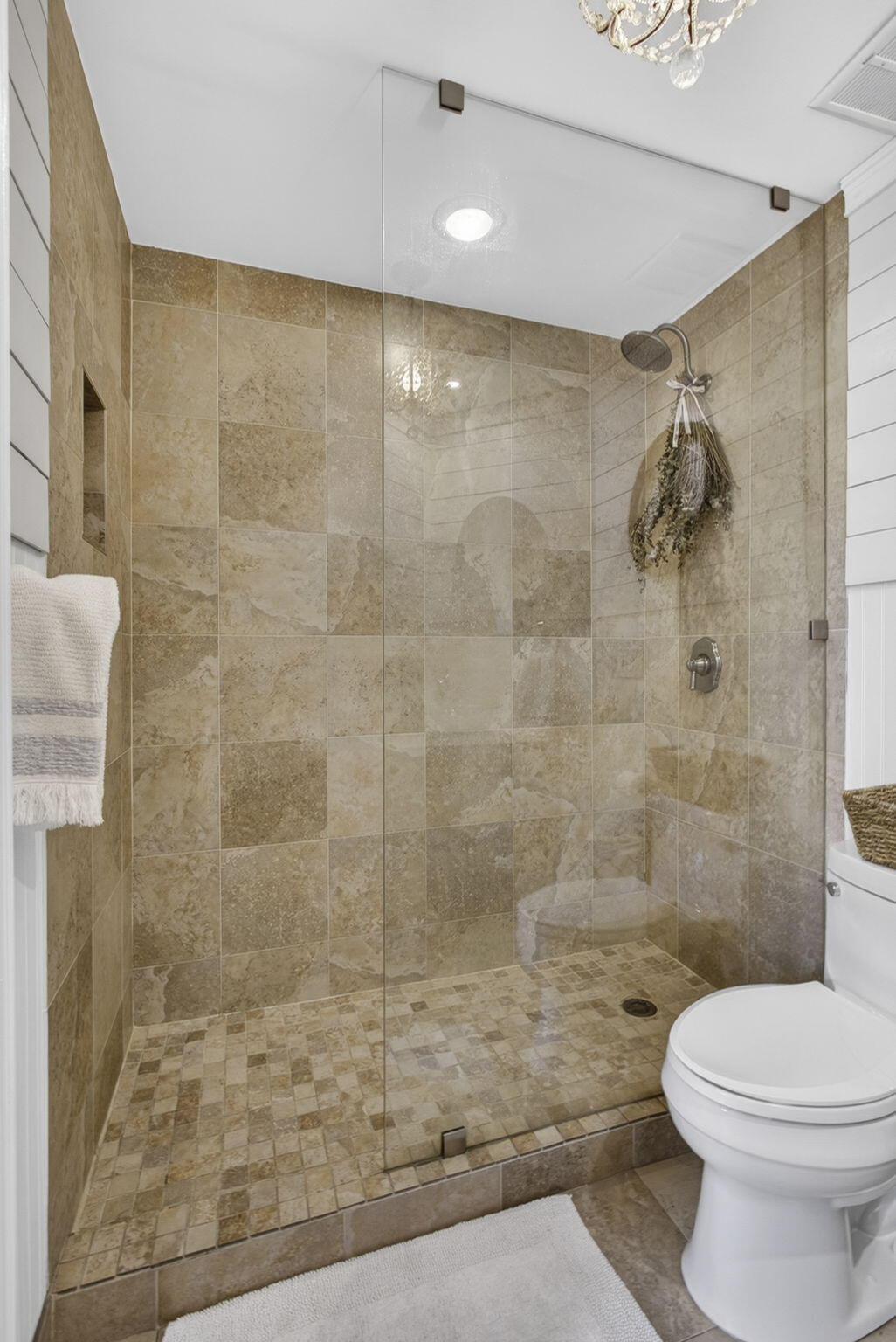 CRYSTAL POINTE 2 - Residential